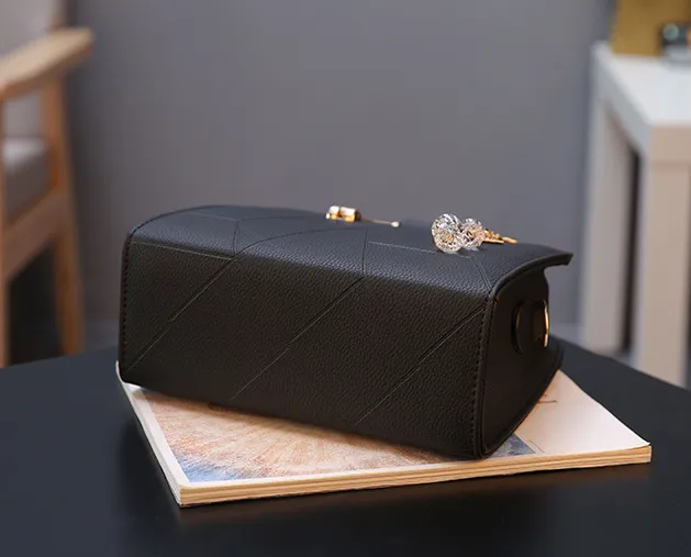 Fashion Shoulder Diagonal Package Handbag