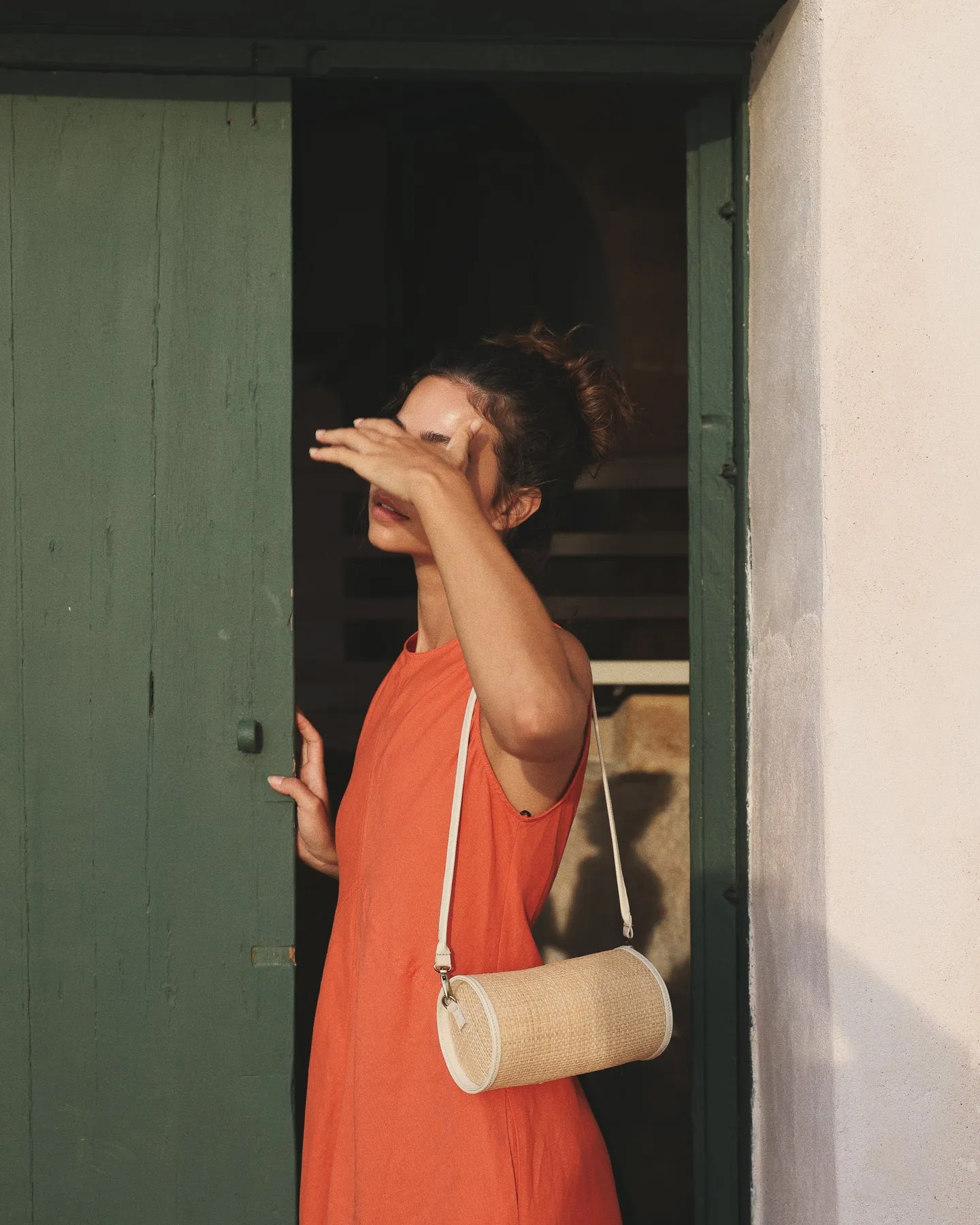 Lilou Handbag in Copper Raffia